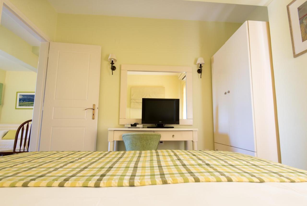 Myrties Boutique Apartments Екстериор снимка