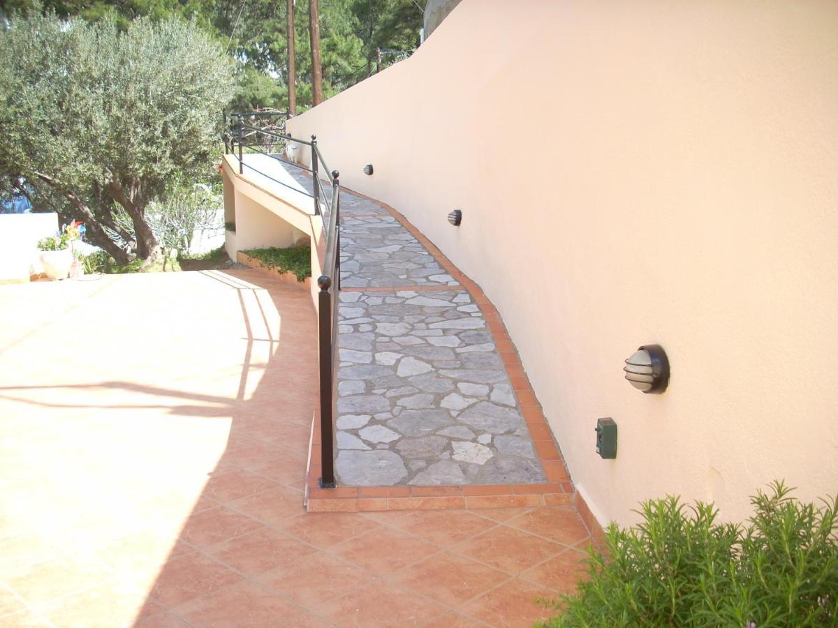Myrties Boutique Apartments Екстериор снимка