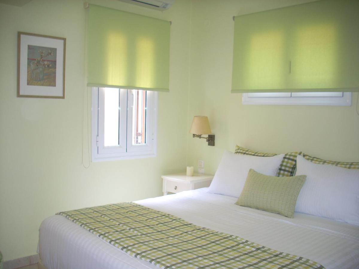 Myrties Boutique Apartments Екстериор снимка