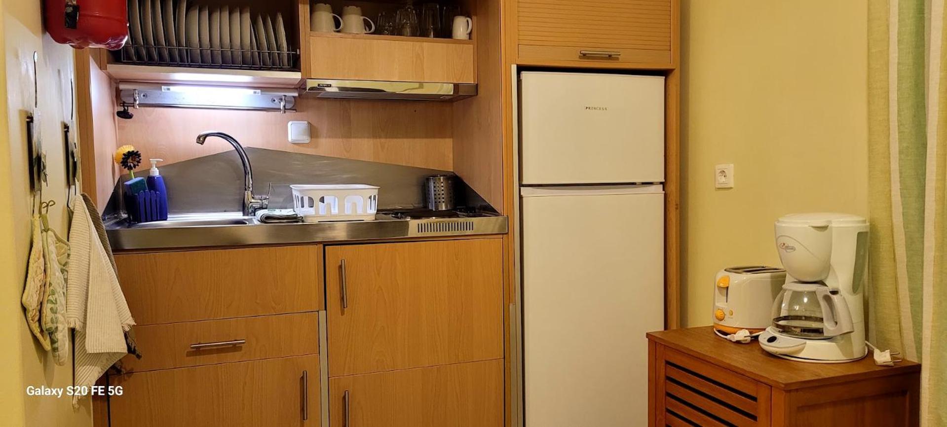 Myrties Boutique Apartments Стая снимка
